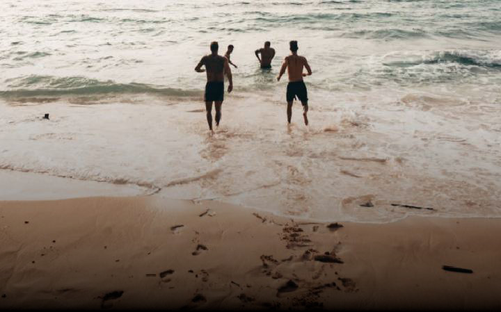 Velhos amigos reencontram-se